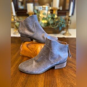 Woman’s LUCKY BRAND Leather Ankle Boots